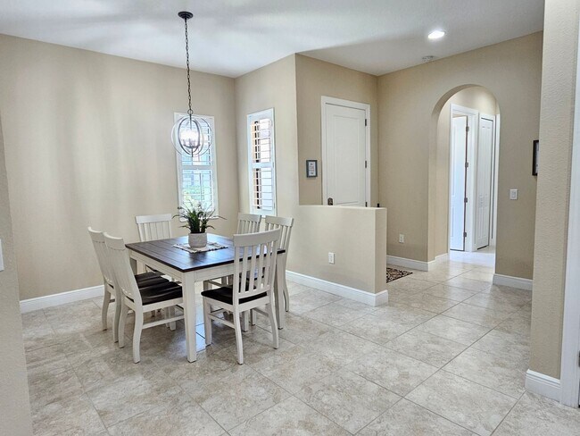 Building Photo - 10361 Crooked Crk Dr