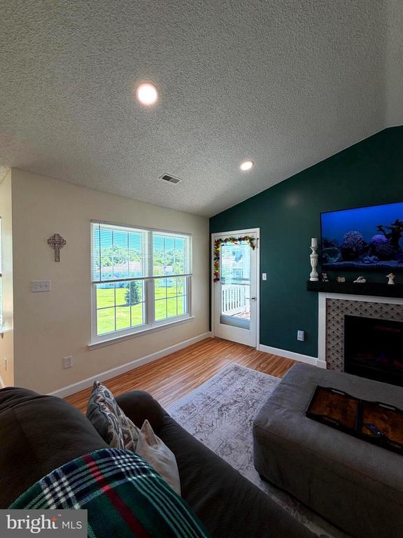 Building Photo - 543 Cedar Hollow Dr