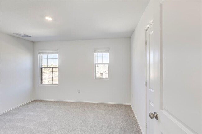 Building Photo - 102 Miglia St