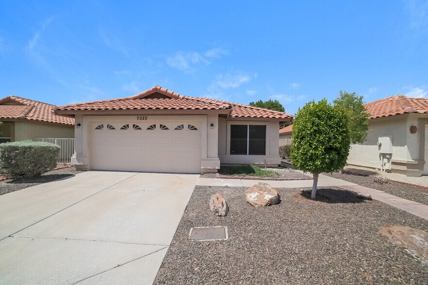 Primary Photo - 7522 W Kerry Ln