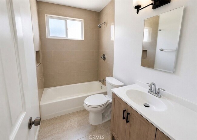 Building Photo - 15226 Normandie Ave