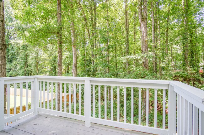 Building Photo - 3137 Glen Hollow Dr