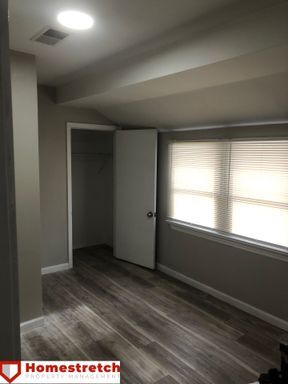 Building Photo - Newly Renovated Two Bedroom Coming Available!