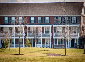 Building Photo - 2B Ellington Road