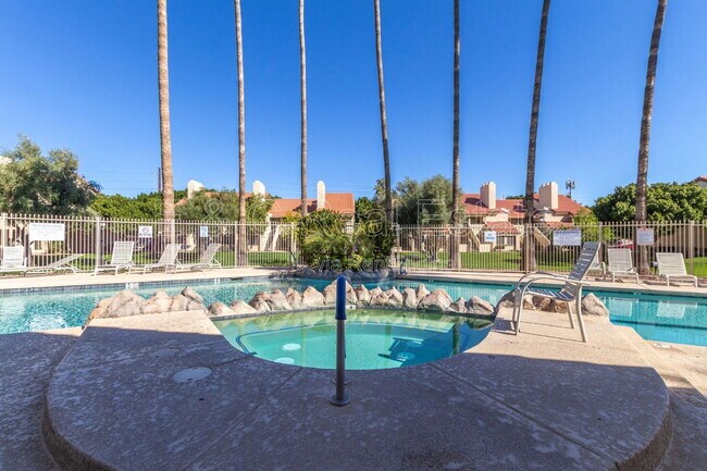 Building Photo - 30 E Brown Rd