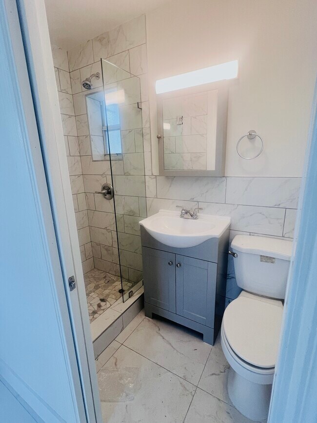 Master Bathroom - 425 Opa Locka Blvd