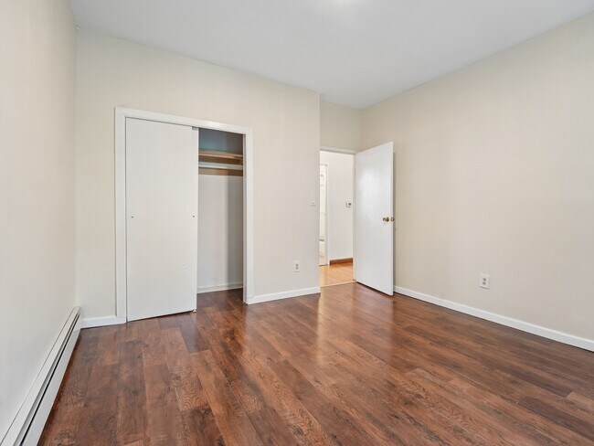 Building Photo - 121 Garrison Ave