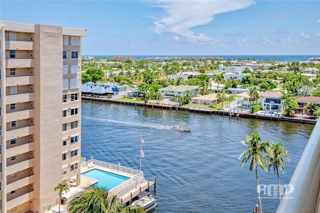 Building Photo - 3100 NE 48th St