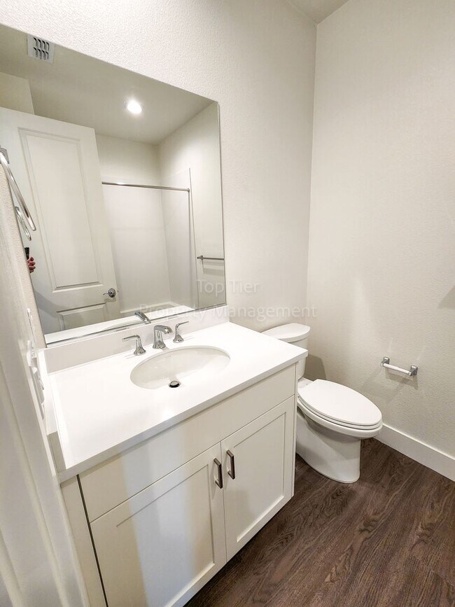 Building Photo - Newer Townhome at Penny Lane in Concord, 2...