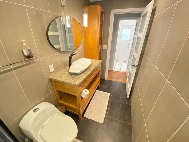 Building Photo - 4955 Southfork Ranch Dr