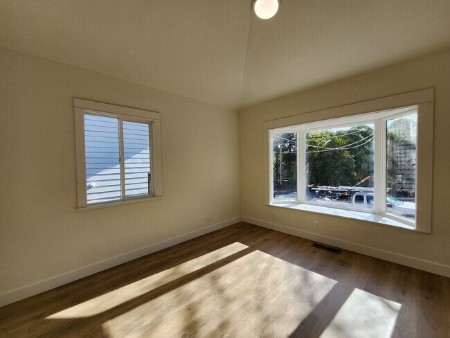 Building Photo - 715 Boyes Blvd