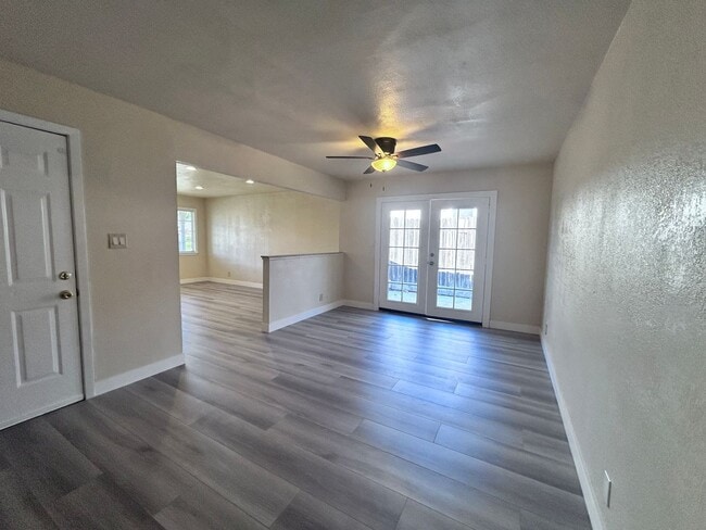 Building Photo - 208 Talisman Dr