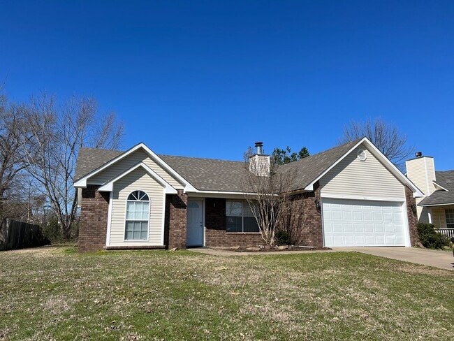 Primary Photo - 161 Ridgecrest Dr