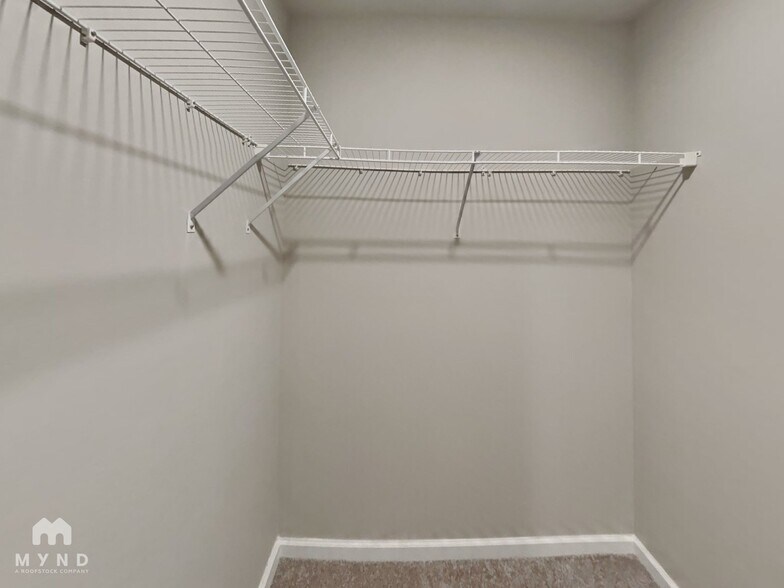 Building Photo - 12 Cardinal Ct