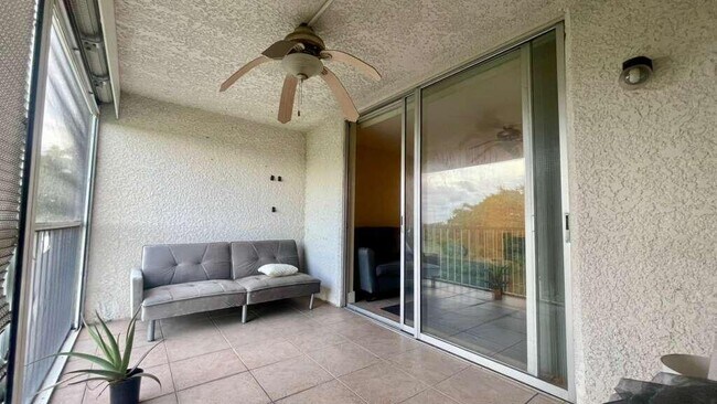 Building Photo - 4570 NW 18th Ave