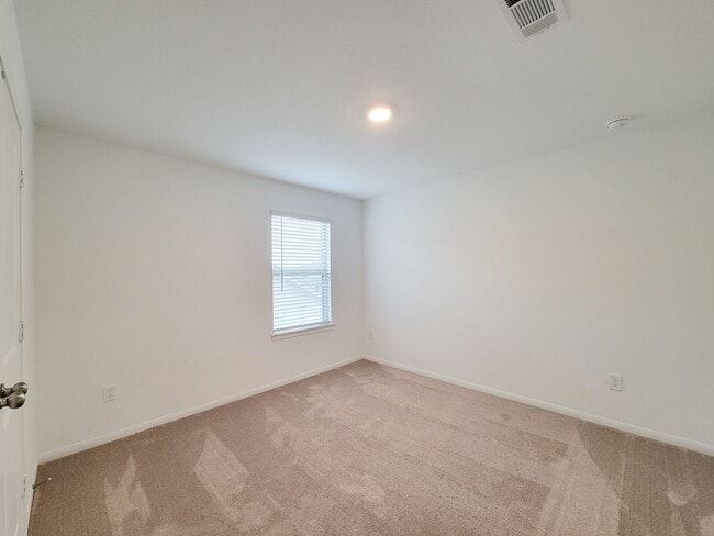 Building Photo - Beautiful brand-new construction with exceptional lake view in a new master planned community in ...