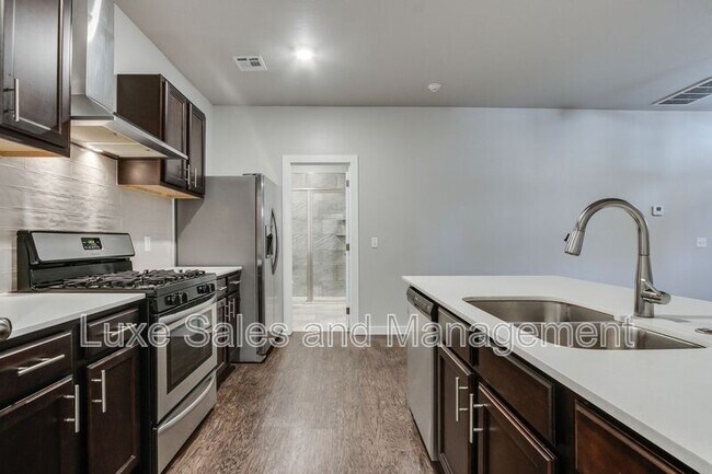 Building Photo - 2188 Buena Vida Ln