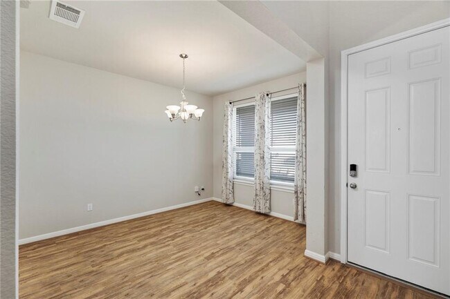 Building Photo - 19004 Elk Horn Dr