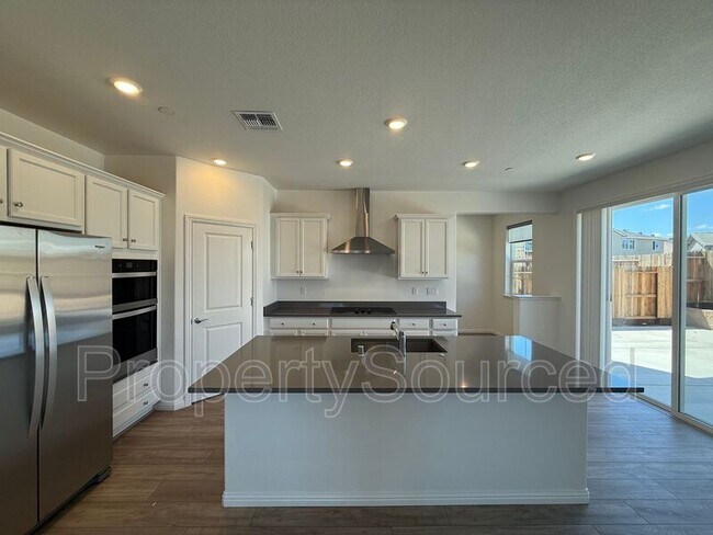 Building Photo - 1567 Halo Ave