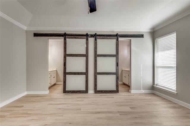 Building Photo - 2020 Normandy Dr