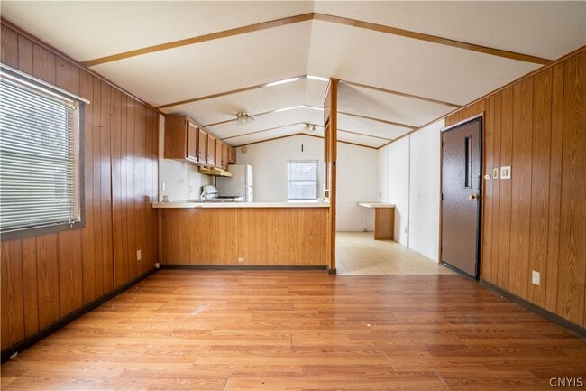 Building Photo - 108 Mountain View Ln