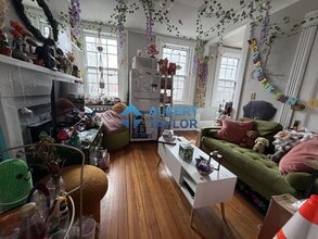 Building Photo - 5 Champney Pl