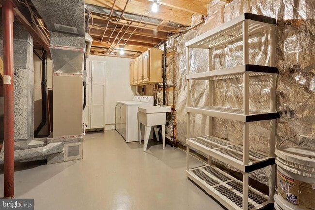 Building Photo - 2051 Gervais Dr