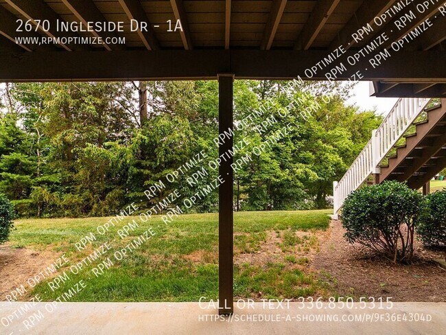 Building Photo - 2670 Ingleside Dr