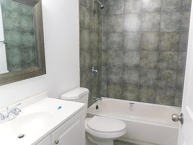 Building Photo - 2041 W 3100 S