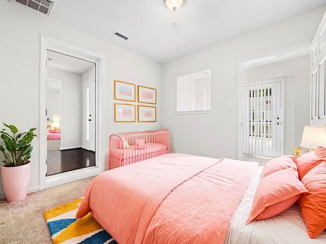 Building Photo - Spacious and Move-In Ready Home! - Fenced Yard!