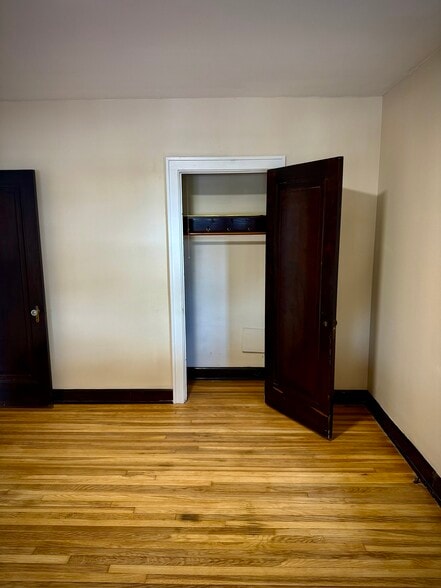 Front Bedroom - 2024 Perrysville Ave