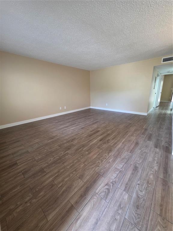 Building Photo - 3300 Fox Chase Cir