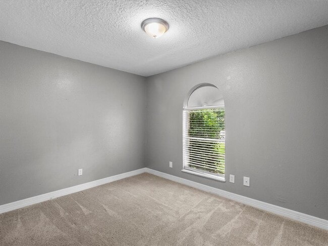 Building Photo - 11731 Flushing Meadows Dr