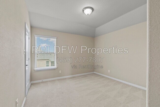 Building Photo - 1624 Medina Ln