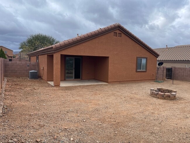 Building Photo - Beautiful Modern New 3Bdm 2Ba Home, Easy A...