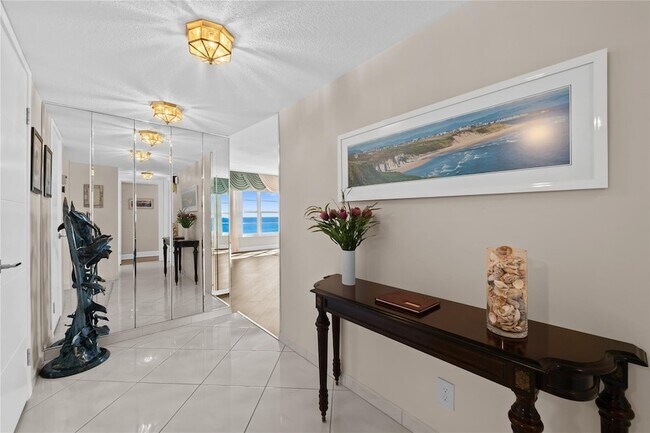 Building Photo - 3850 Galt Ocean Dr