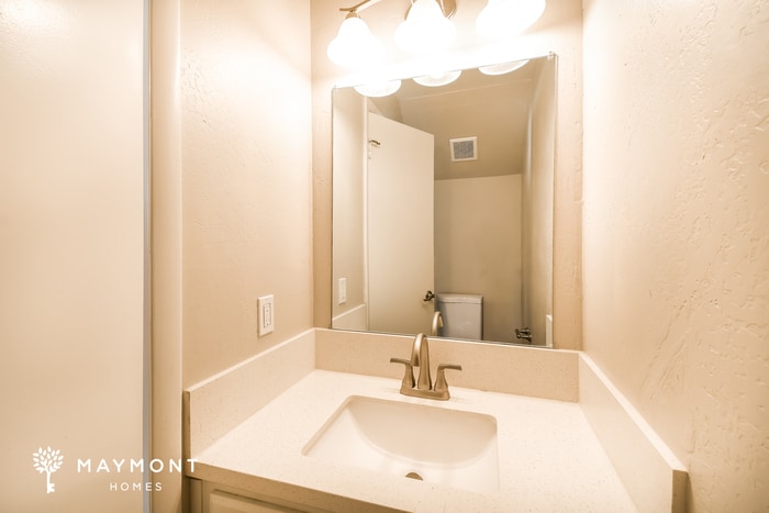 Building Photo - 1423 N Dana St