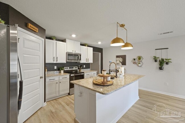 Building Photo - 9336 Tara Cir
