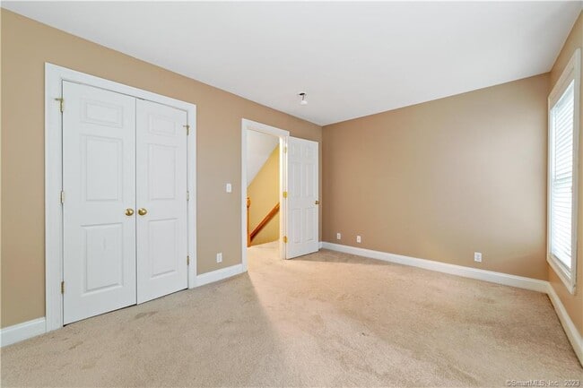 Building Photo - 85 Camp Ave