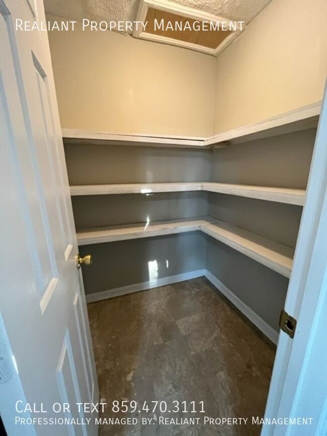 Building Photo - 108 Floyd Ct