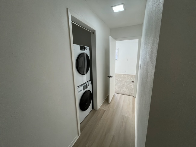 Building Photo - 616 S Harrison St