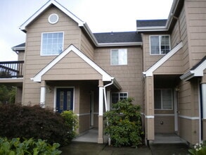 Building Photo - North Gilham Condo
