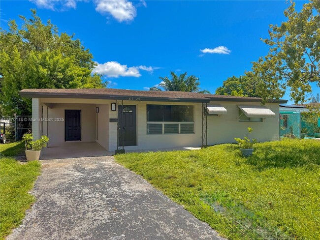 Primary Photo - 6725 SW 27th Ct