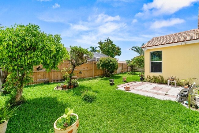 Building Photo - 9193 Cove Point Cir