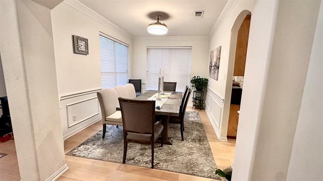 Building Photo - 1237 Tioga Dr