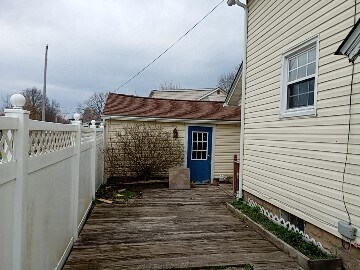 Building Photo - 501 W Main St