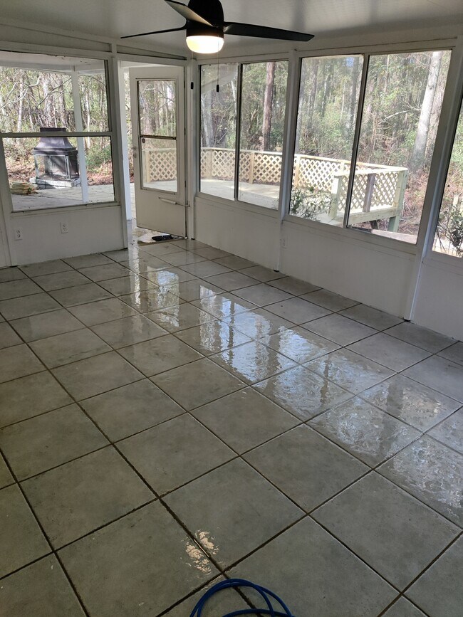 Building Photo - 10385 Birchfield Dr