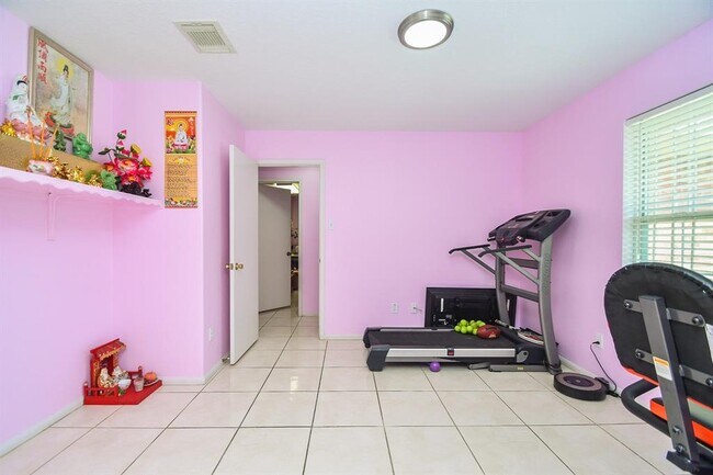 Building Photo - 7926 Westington Ln