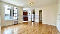 Building Photo - 585 W 204th St