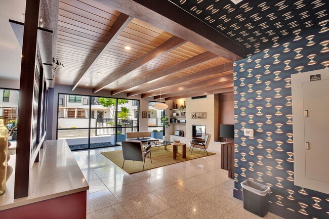 Building Photo - 1701 Simond Ave Ave